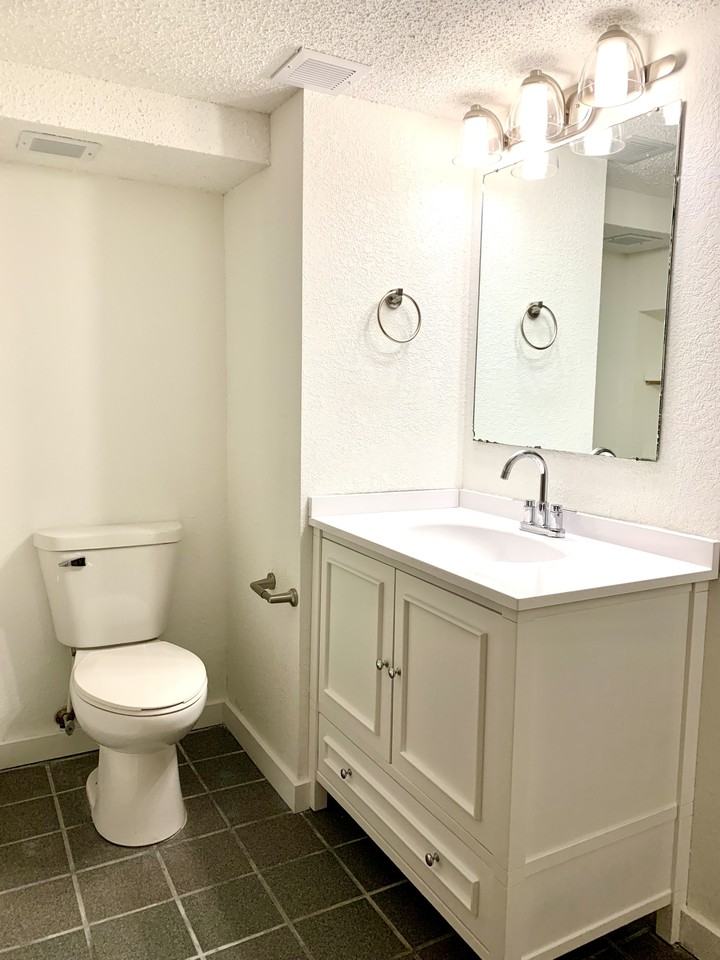 6000 Se 2nd St #NA - Photo 6 of 11