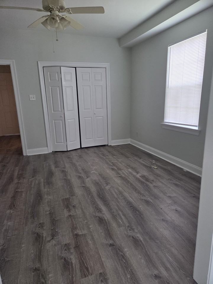 4926 Venus St #4926 - Photo 3 of 3