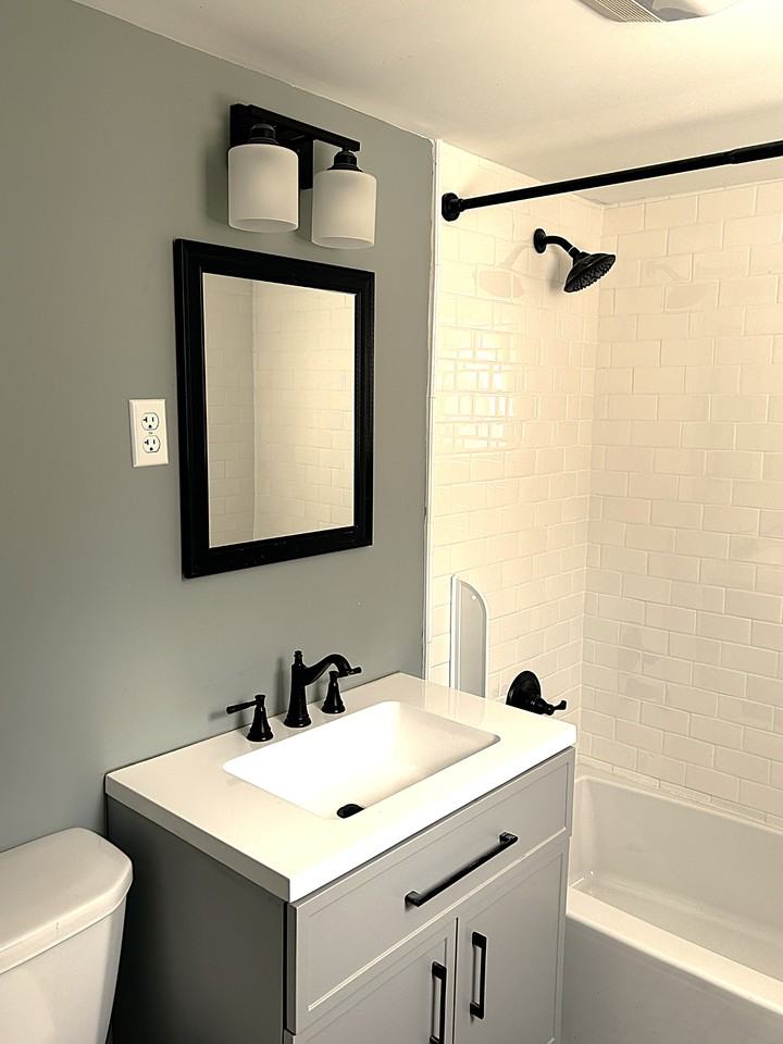 55 Warren St #1 - Photo 7 of 9