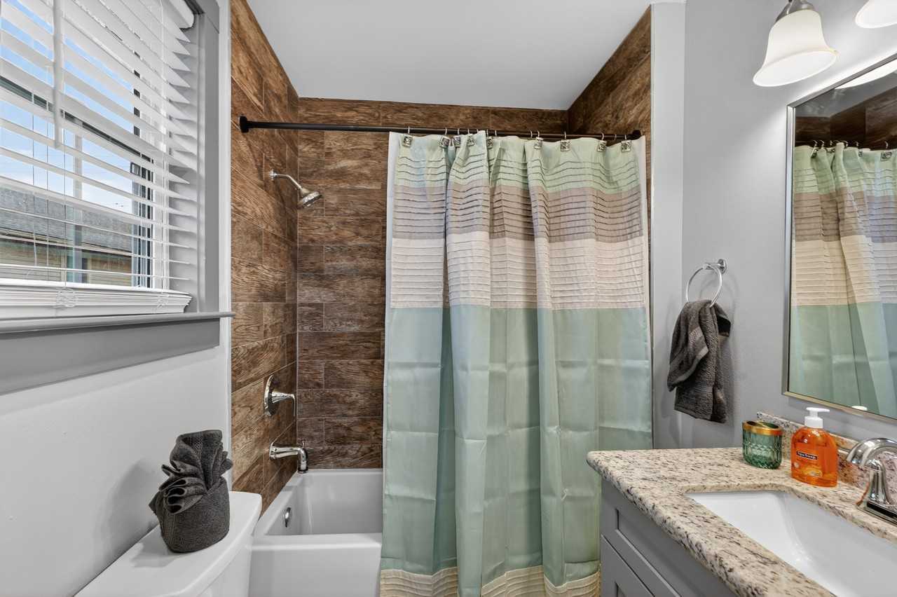 3200 Washington Ave #NA - Photo 6 of 14