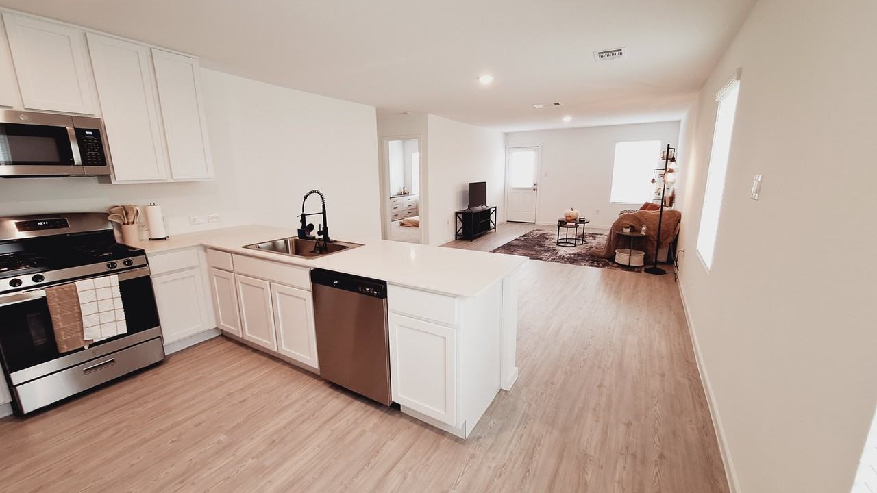 7615 Aston Peak #NA - Photo 3 of 20