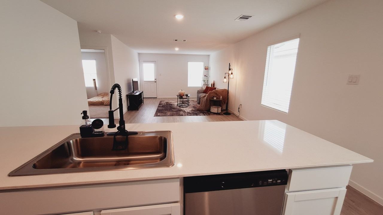 7615 Aston Peak #NA - Photo 6 of 20