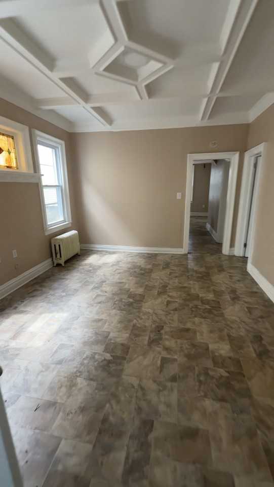 164 Autumn St #1 - Photo 6 of 10