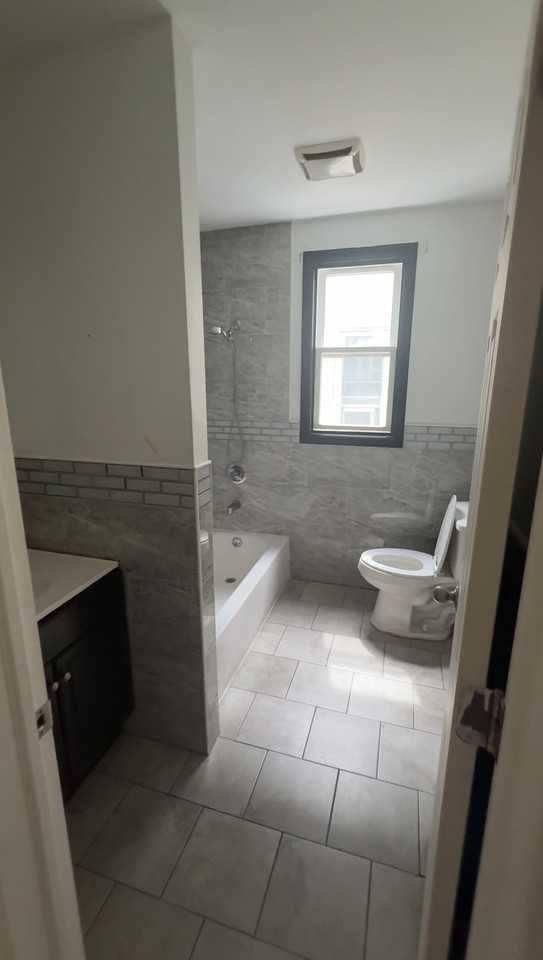 164 Autumn St #1 - Photo 7 of 10