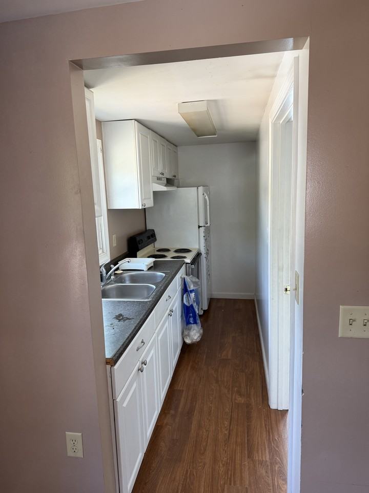 1110 Main St #2 - Photo 2 of 3