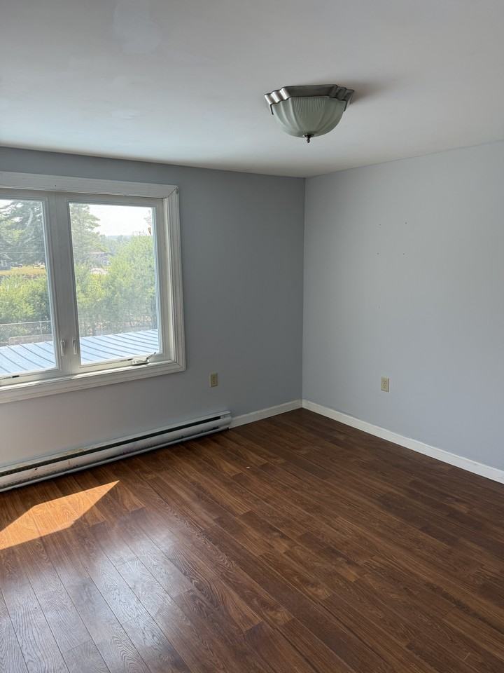 1110 Main St #2 - Photo 3 of 3