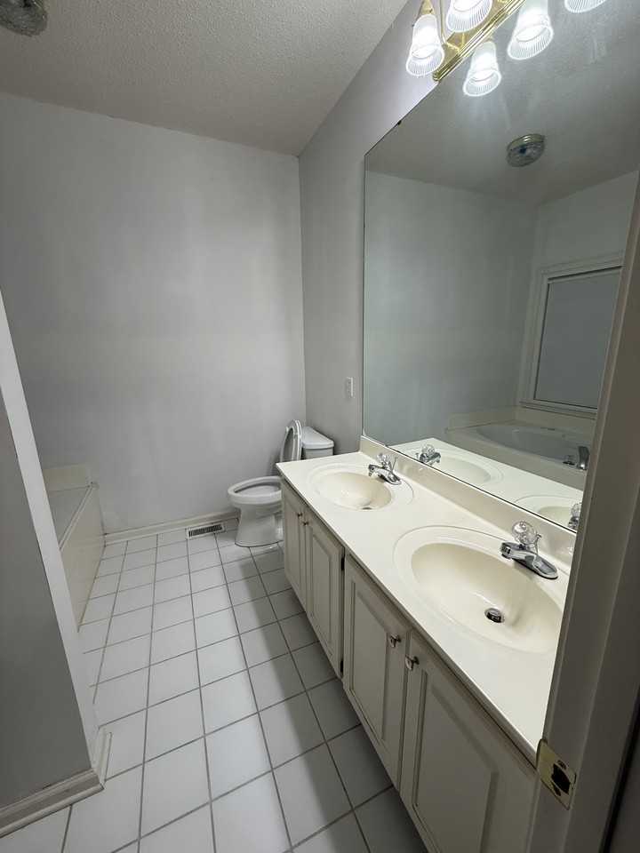 307 Lake Lennox Dr #NA - Photo 4 of 13