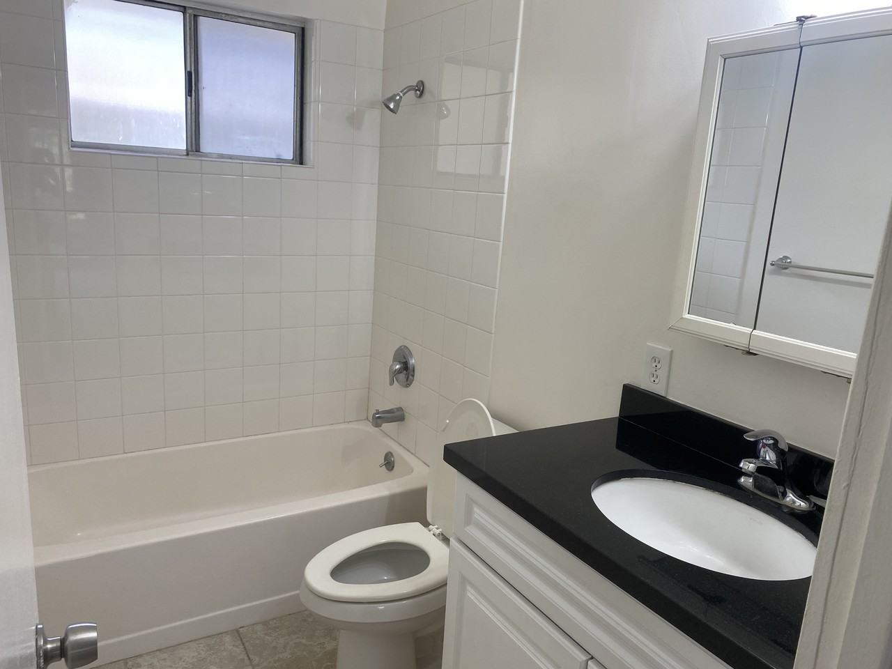 7555 Linda Vista Rd #15 - Photo 6 of 13
