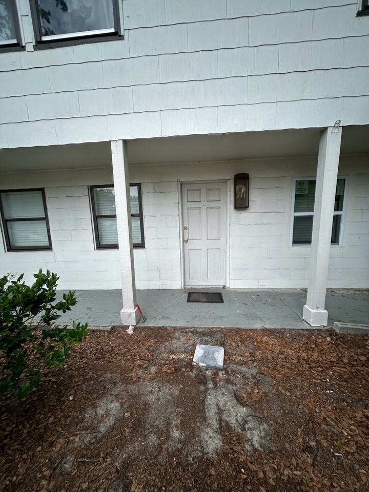 1517 Greenridge Rd #1 - Photo 4 of 7