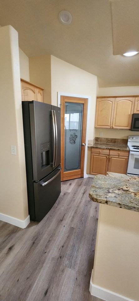 9811 W Carolina Dr #NA - Photo 4 of 32