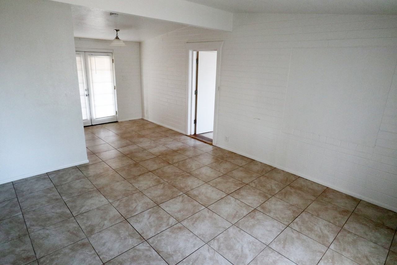 216 Whitton St #NA - Photo 3 of 12