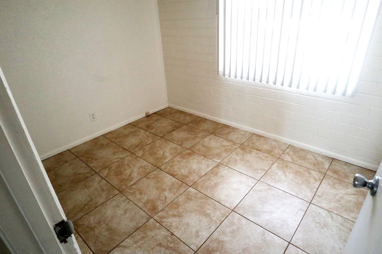 216 Whitton St #NA - Photo 5 of 12