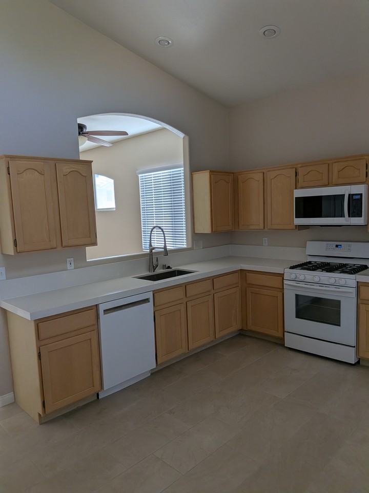 1922 Thunder Ridge Cir #NA - Photo 5 of 16