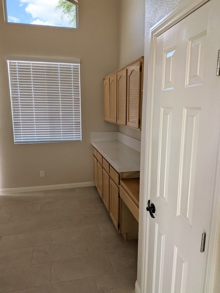 1922 Thunder Ridge Cir #NA - Photo 7 of 16