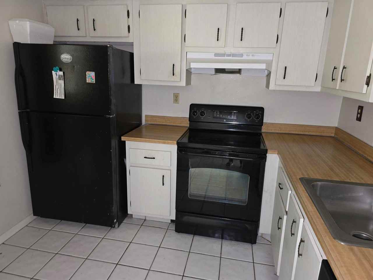 1800 North Lauderdale Avenue #1205 - Photo 4 of 6