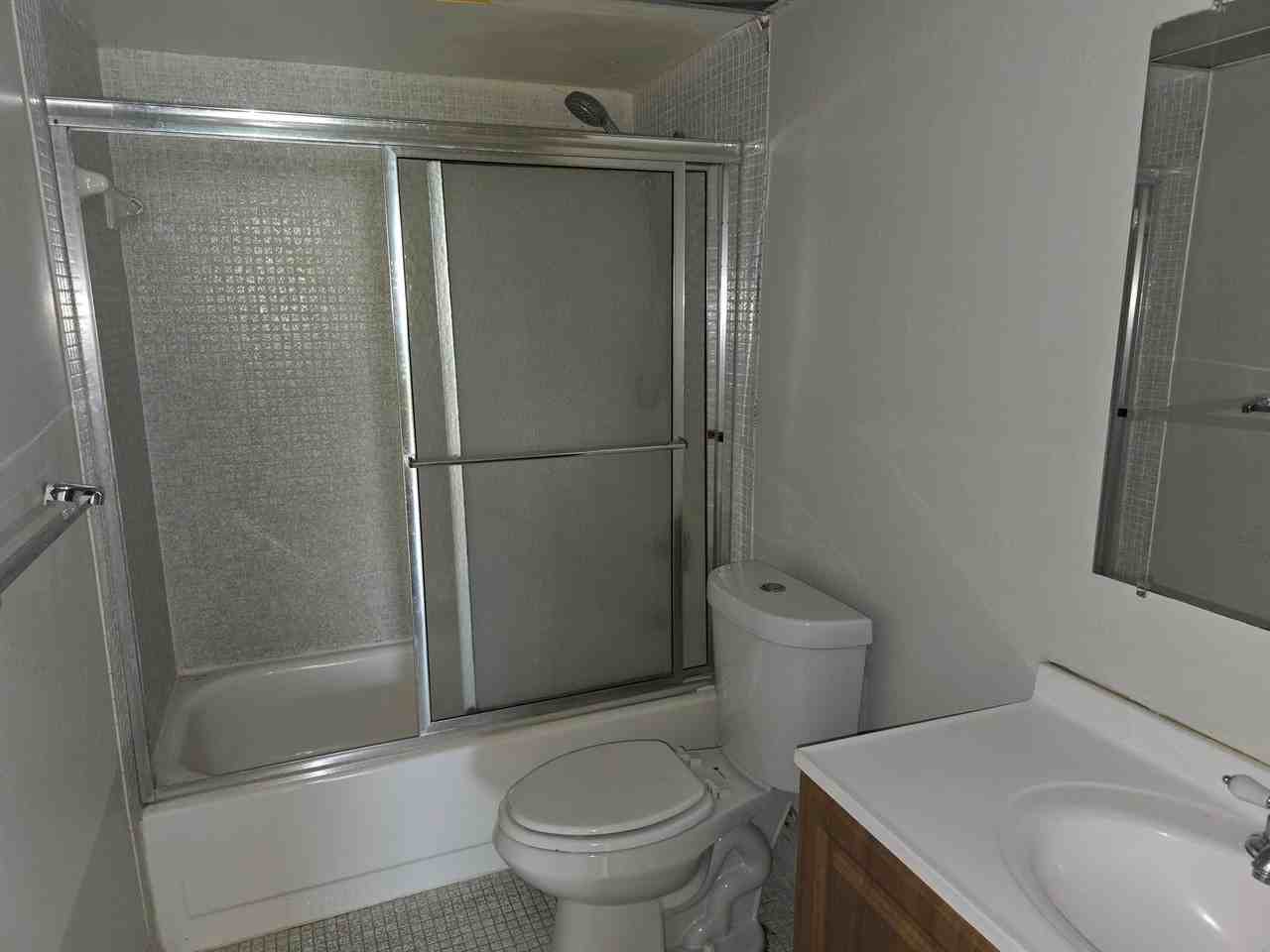 1800 North Lauderdale Avenue #1205 - Photo 6 of 6