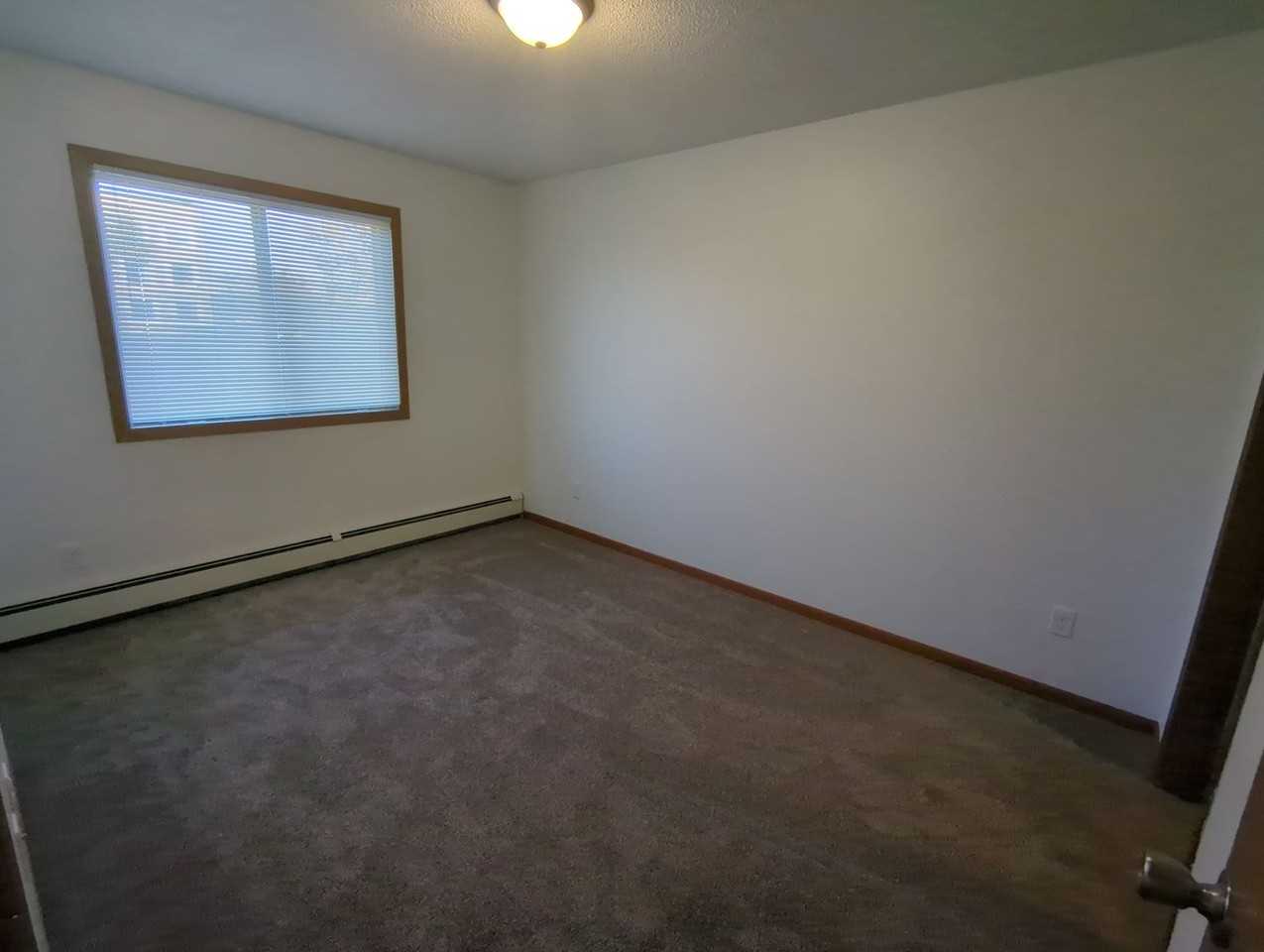 Regency East Apartments - Photo 4 of 21