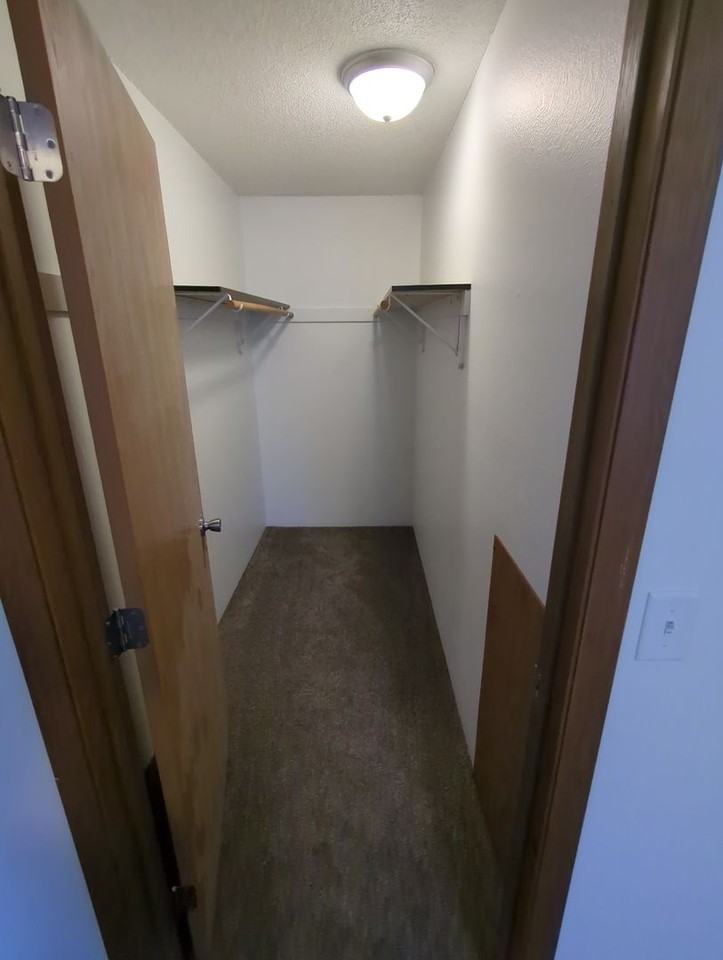 Regency East Apartments - Photo 5 of 21