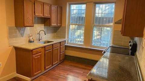 1310 W Eleanor St #NA - Photo 6 of 11
