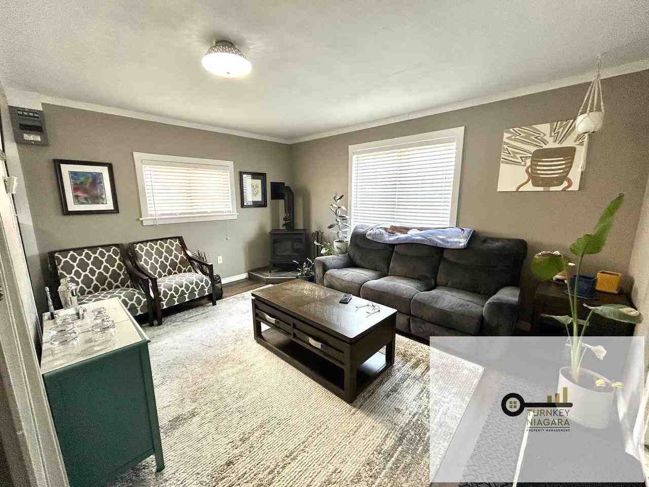 587 Geneva Street - Photo 5 of 13