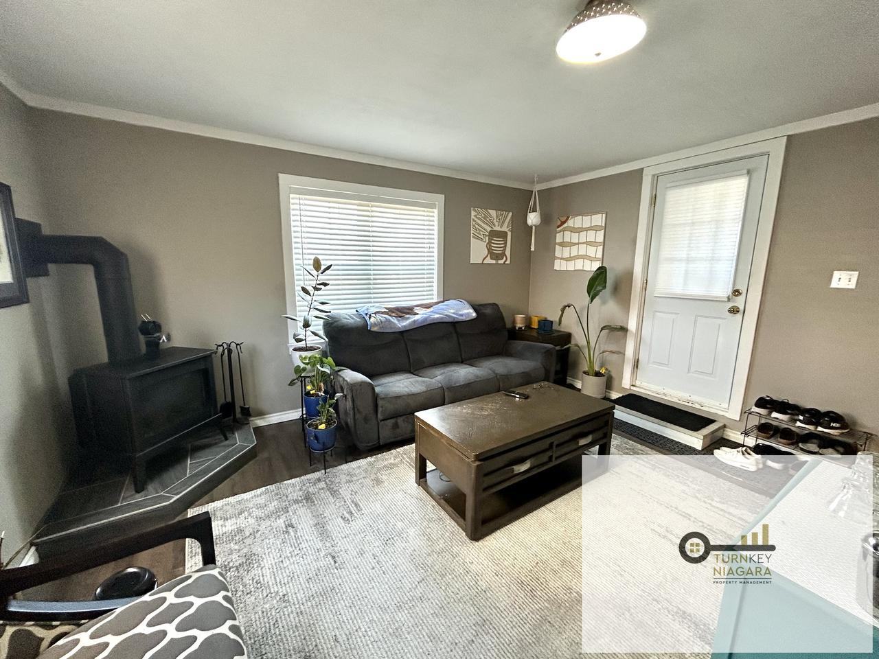 587 Geneva Street - Photo 6 of 13