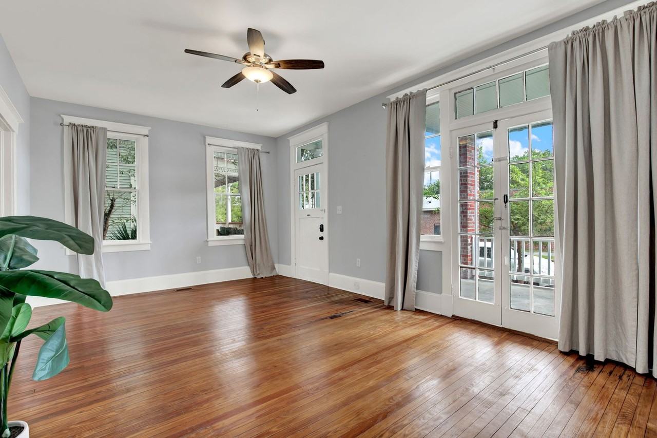 25 E 33rd St - Photo 6 of 31