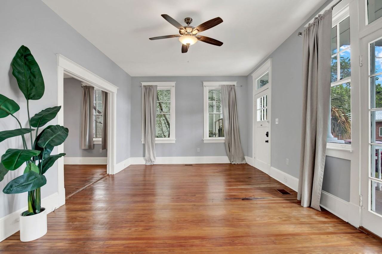 25 E 33rd St - Photo 7 of 31