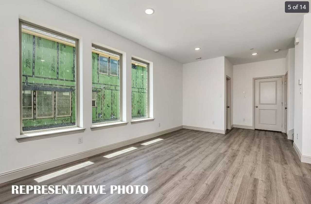 420 4th St - Photo 2 of 33