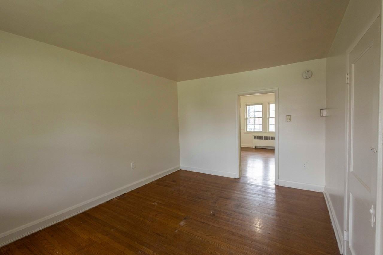 Apartment for rent in Loch Raven - Photo 5 of 18