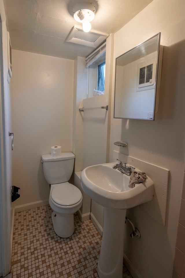 Apartment for rent in Loch Raven - Photo 6 of 18