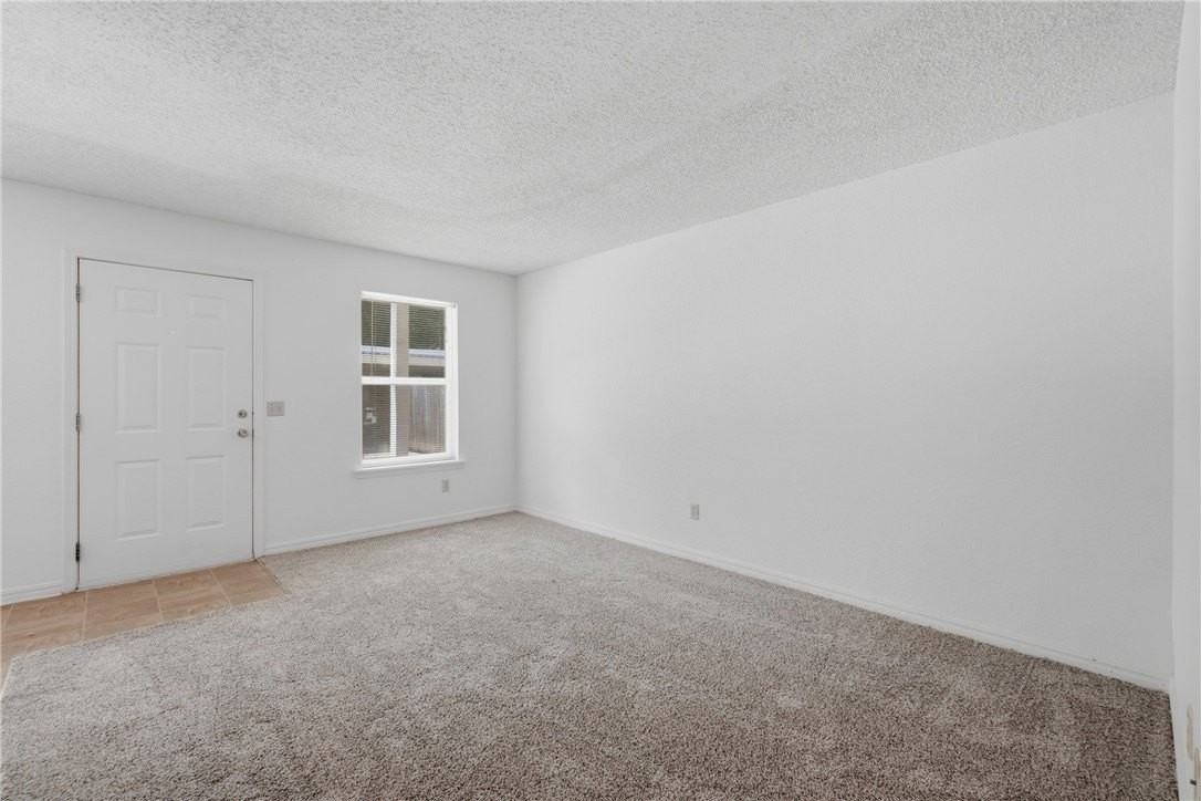 938 W Cleveland St #104 - Photo 6 of 19