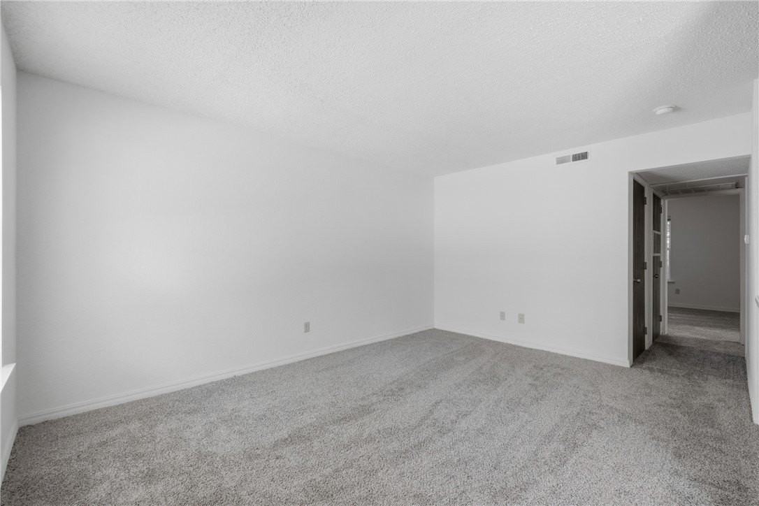 938 W Cleveland St #104 - Photo 7 of 19