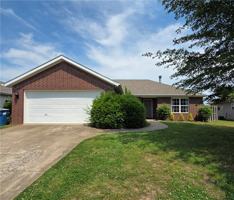 featured image of 907 Sw River Rock St