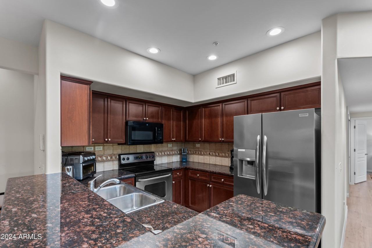20660 N 40th St #1154 - Photo 4 of 41