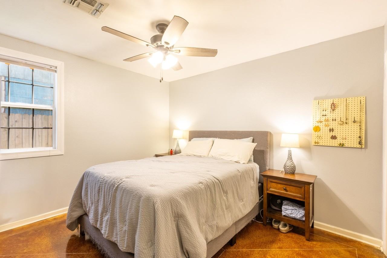 107 Half Oak Dr - Photo 6 of 12