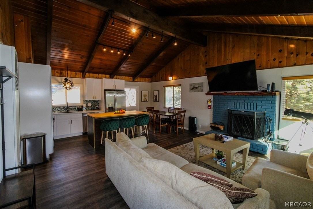 42830 Cougar Rd - Photo 3 of 21