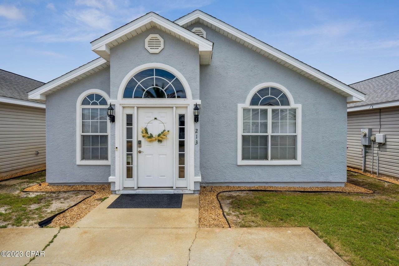 213 Coquina Shell Way - Photo 2 of 33
