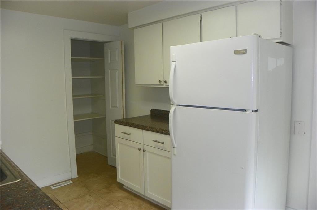 82 Adams St #1 - Photo 5 of 9