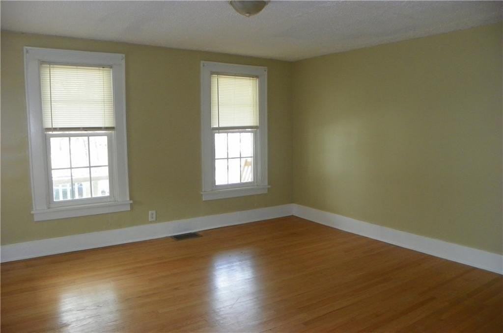 82 Adams St #1 - Photo 7 of 9