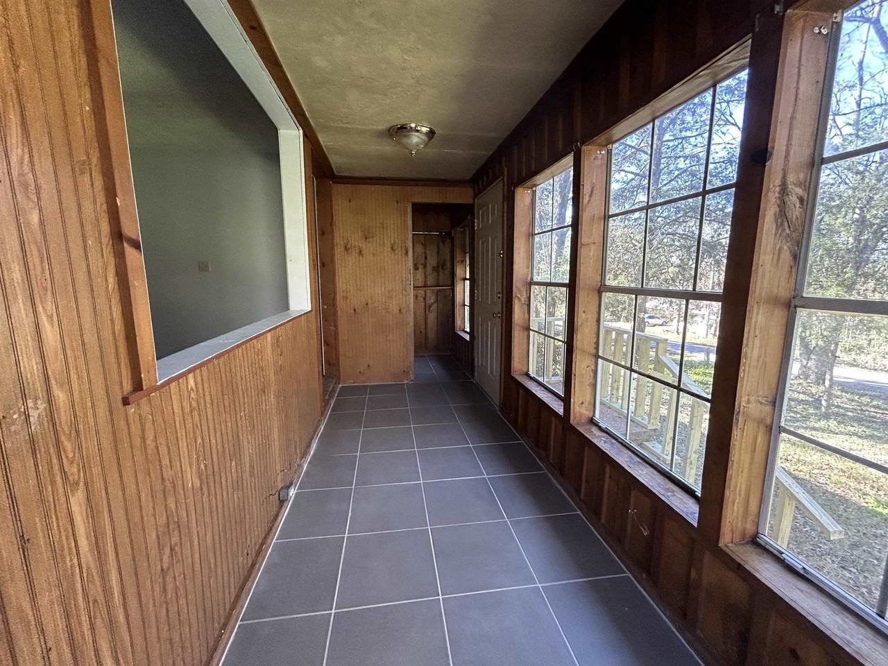 25 Arrowhead Dr - Photo 3 of 30
