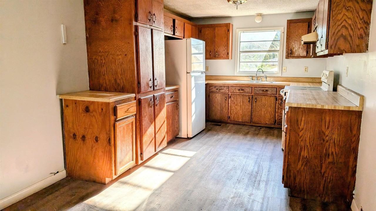 25 Arrowhead Dr - Photo 4 of 30