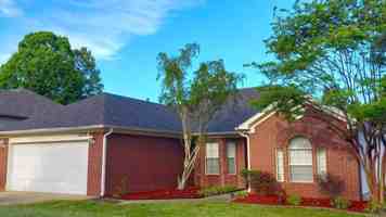 featured image of 2225 Redwood