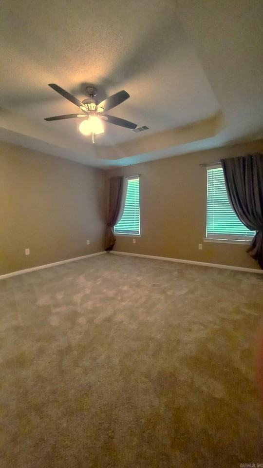 2225 Redwood - Photo 5 of 13