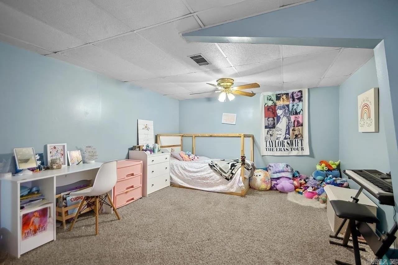 23 Evergreen Park - Photo 5 of 13