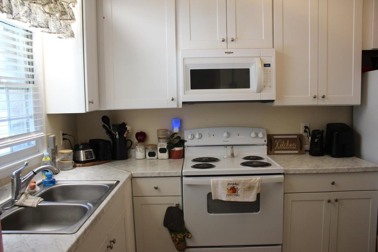 1025 Carolina Rd - Photo 4 of 13