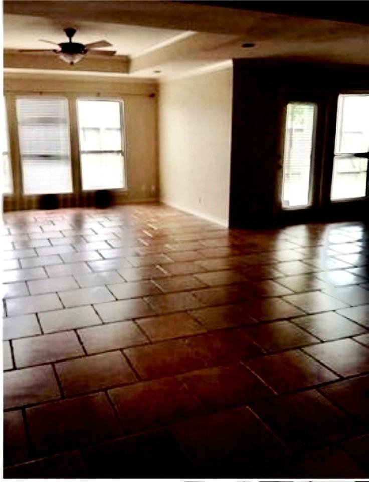 4245 Santa Fe St - Photo 3 of 4
