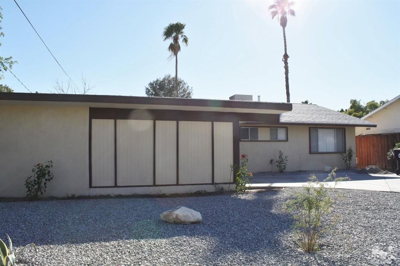 77605 California Dr - Photo 2 of 30