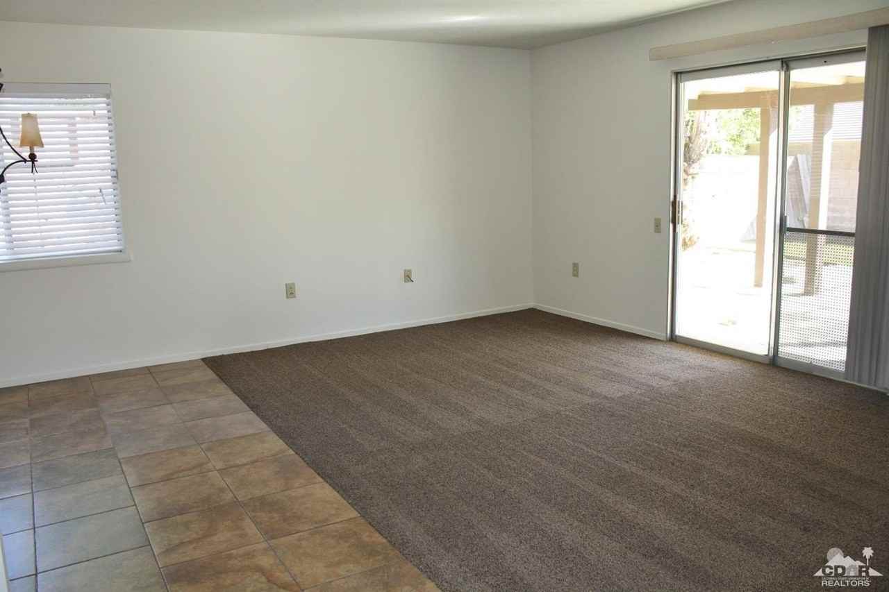 77605 California Dr - Photo 3 of 30