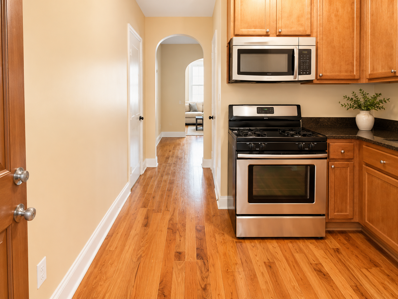 718 S Aberdeen St #2F - Photo 6 of 8