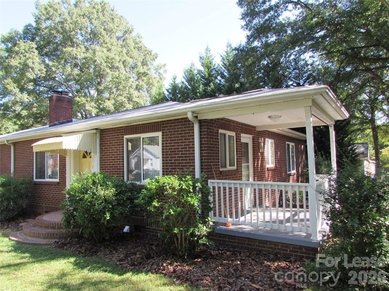 338 Culp St - Photo 2 of 9